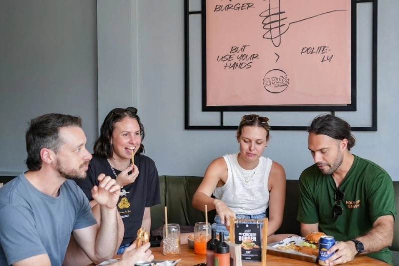 BB52 Burgers Uluwatu - Image 5