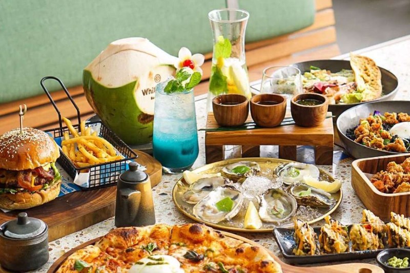 White Rock Beach Club - Image 5