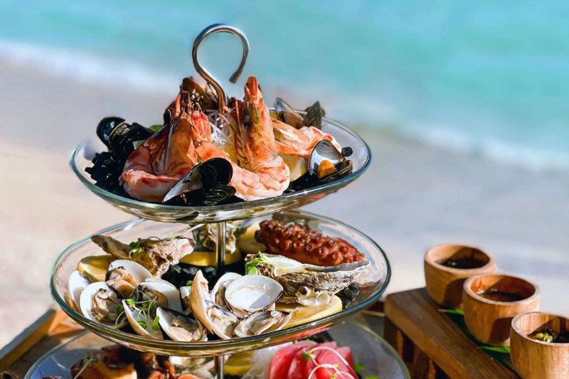 White Rock Beach Club - Image 6