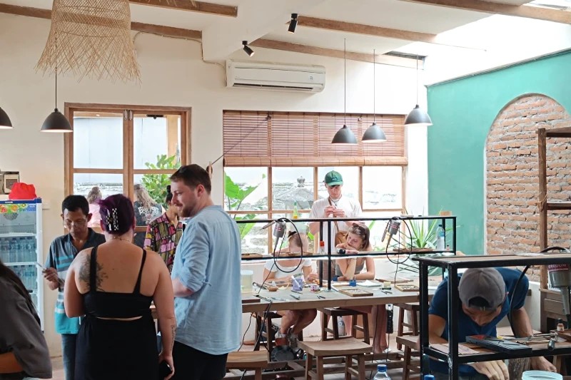 Big Tree Jewelry Classes - Image 2