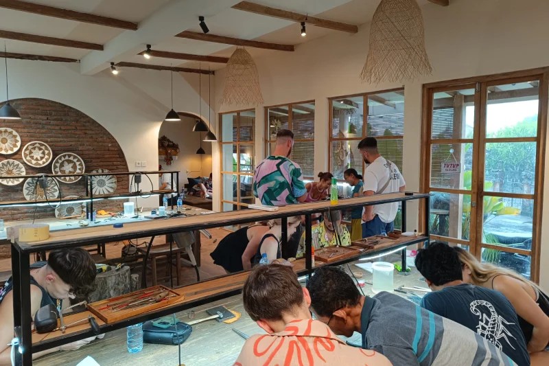 Big Tree Jewelry Classes - Image 3