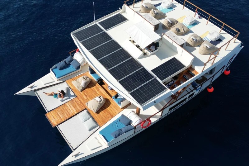 Utopia Catamaran - Image 6