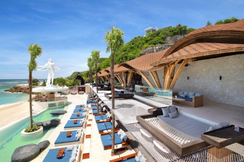 Tropical Temptation Beach Club - Image 6