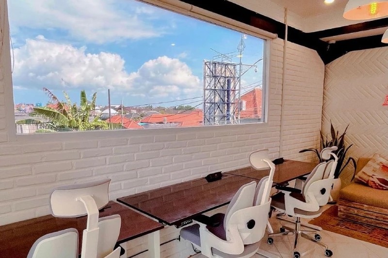 Tropical Nomad Coworking Space