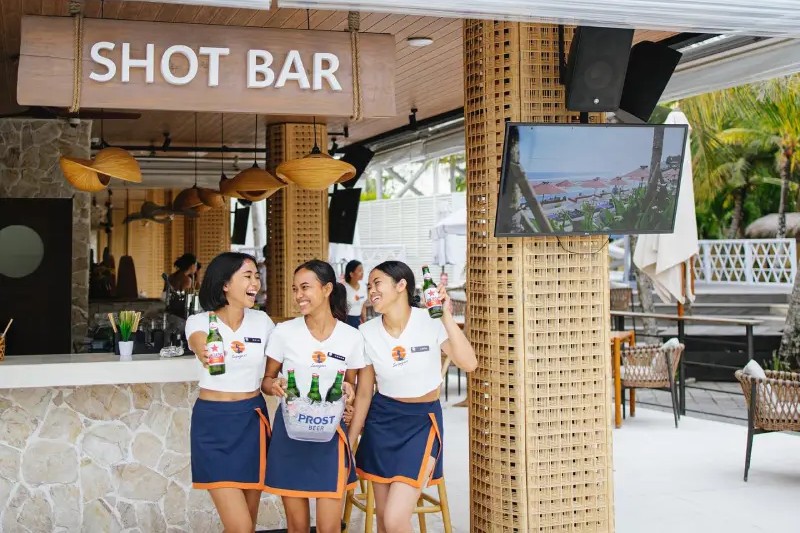 Swingers Tapas Bar - Image 6