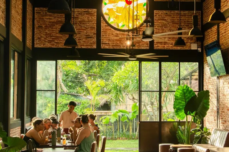 Paradise Lane Gastropub & Restaurant