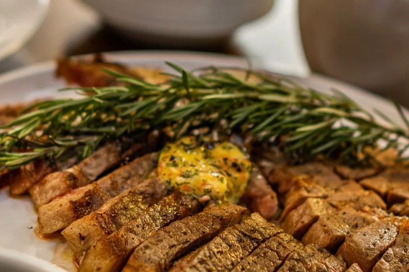 Paradise Lane Gastropub & Restaurant - Image 3