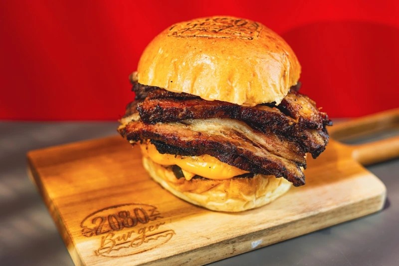 2080 Burger Sanur