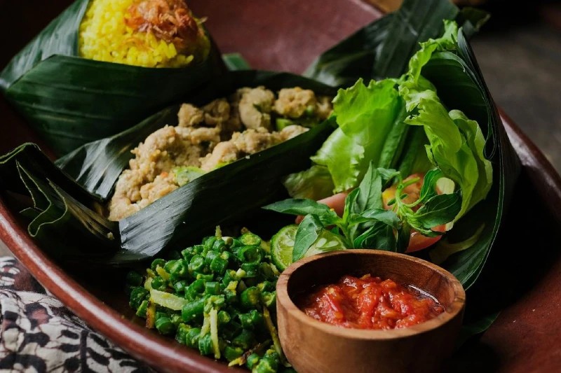 Iwa Restaurant - Image 5