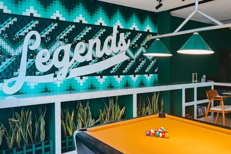 Legends Bistro Bar & Sports