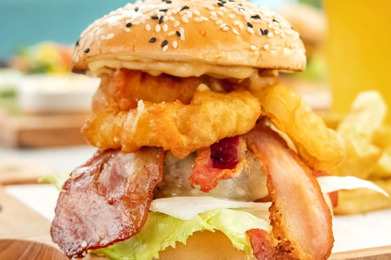 Legends Bistro Bar & Sports - Image 2