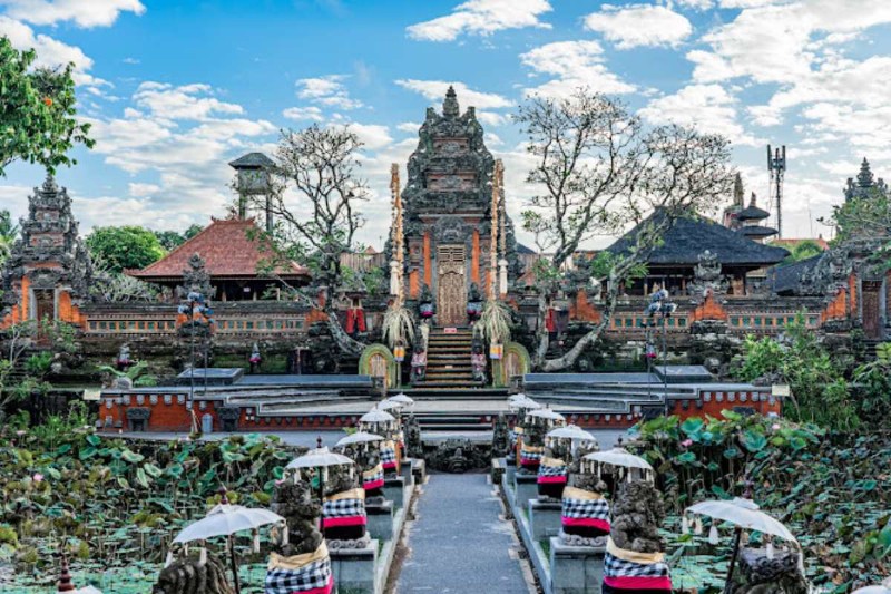 The Cafe Lotus at Puri Saraswati Dijiwa Ubud - Image 3