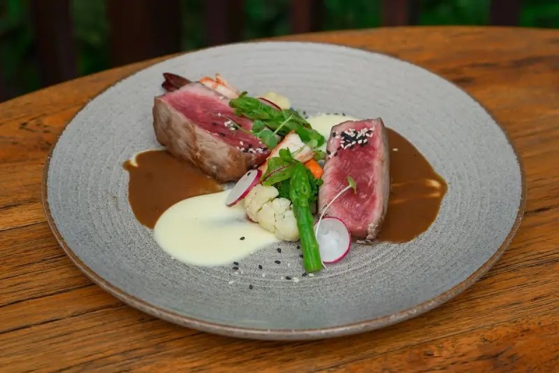 Bukit Cinta Restaurant & Bar - Image 5